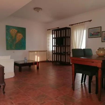 Apartman Σπίτι Πάνω Στην Θάλασσα *