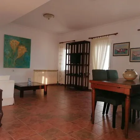 Apartman Σπίτι Πάνω Στην Θάλασσα *